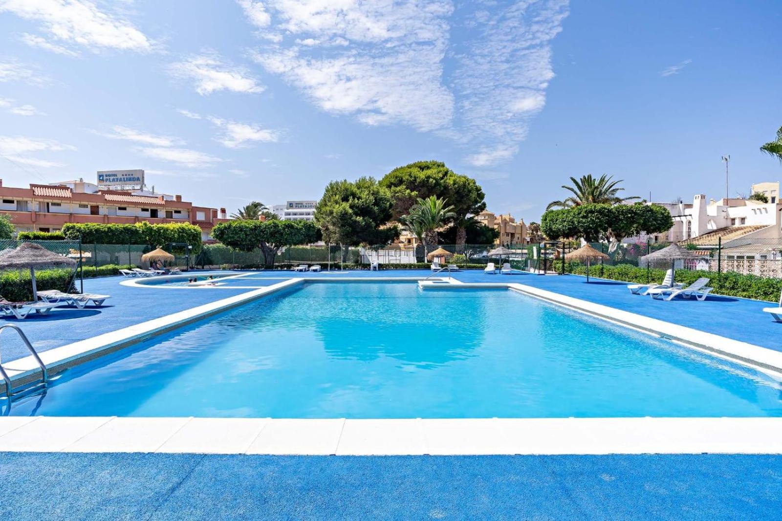 Capri - Pueblo Italia Lägenhet Roquetas de Mar Exteriör bild